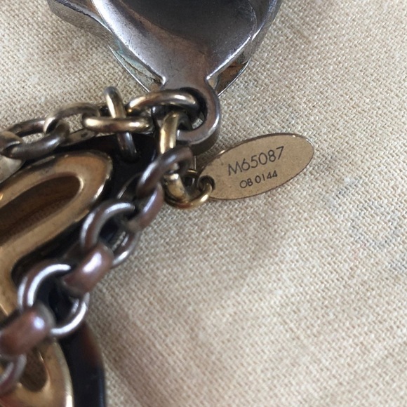Louis Vuitton tortoiseshell keychain - Picture 10 of 11